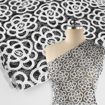 उच्च गुणवत्ता वाले कढ़ाई कपड़े का तार/स्वच्छ फीता अफ्रीकी फीता कपड़े शादी की पोशाक के लिए